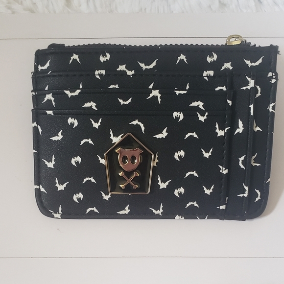 SOLD! NWOT Disney Nightmare Before Christmas Zero Card Holder and Change Purse - Picture 2 of 7